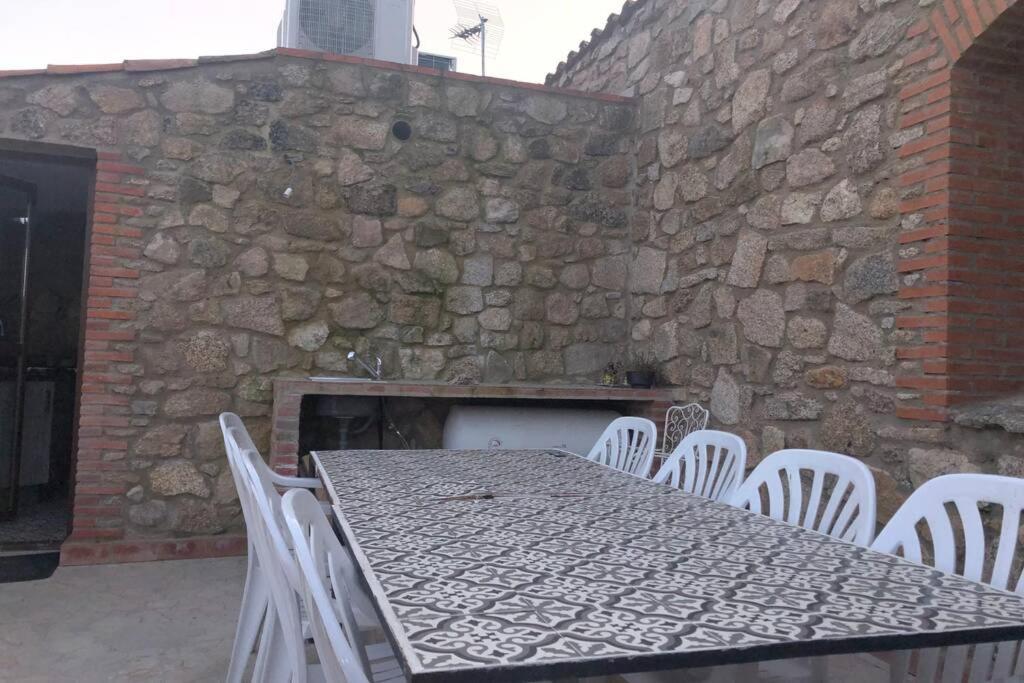 Plasenzuela Casa - Apartamento Rural La Tahona Del Abuelo المظهر الخارجي الصورة