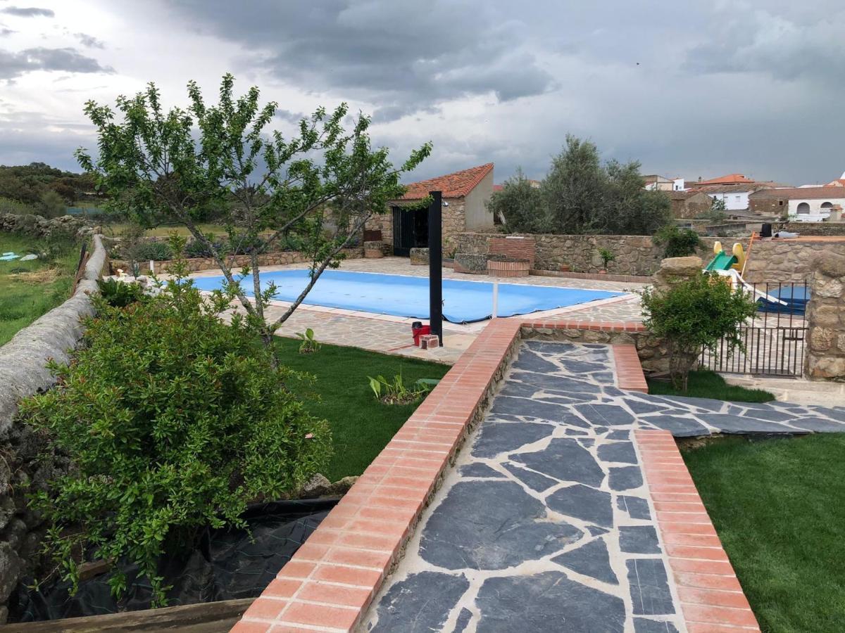 Plasenzuela Casa - Apartamento Rural La Tahona Del Abuelo المظهر الخارجي الصورة