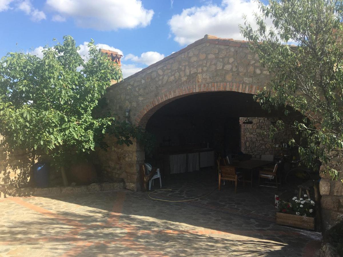 Plasenzuela Casa - Apartamento Rural La Tahona Del Abuelo المظهر الخارجي الصورة
